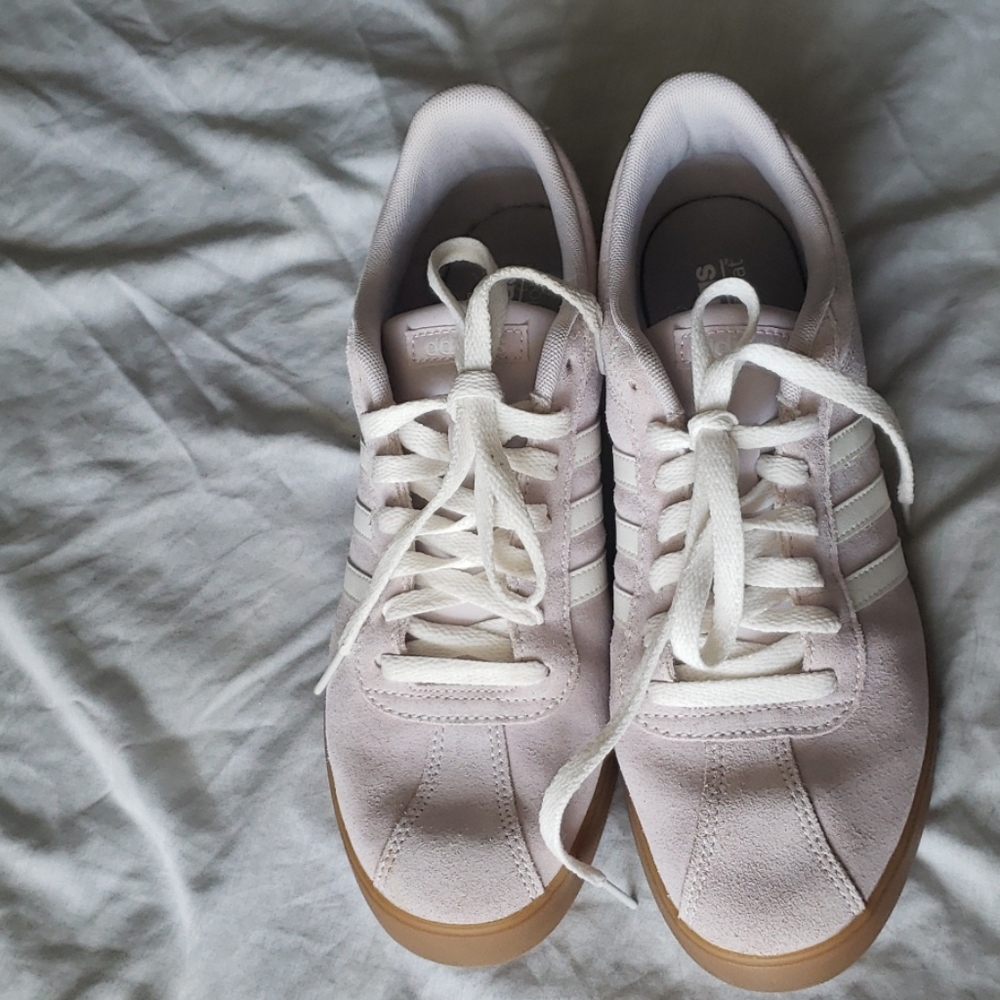 Adidas Courtside Lavendar Suede Gumsole 9.5